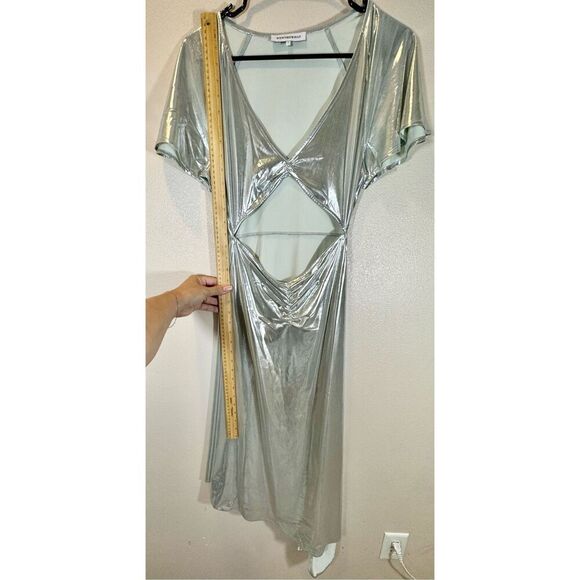 NWOT WeWoreWhat Metallic Silver Asymmetric Cutout Midi Dress Women's Small - Picture 7 of 12